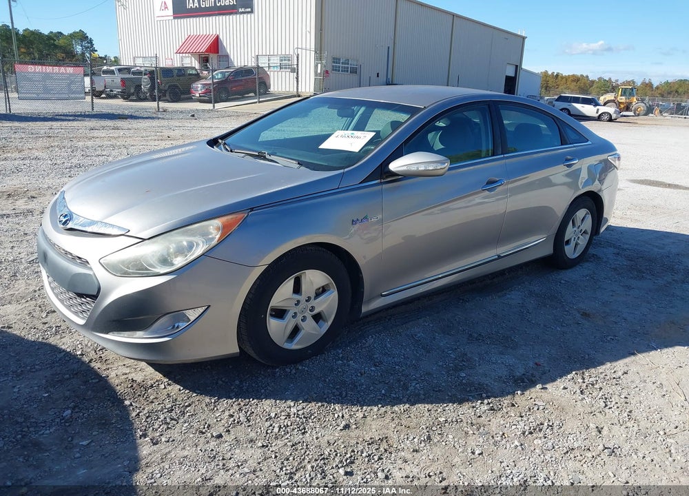 2011 HYUNDAI SONATA HYBRID VIN: KMHEC4A49BA000920