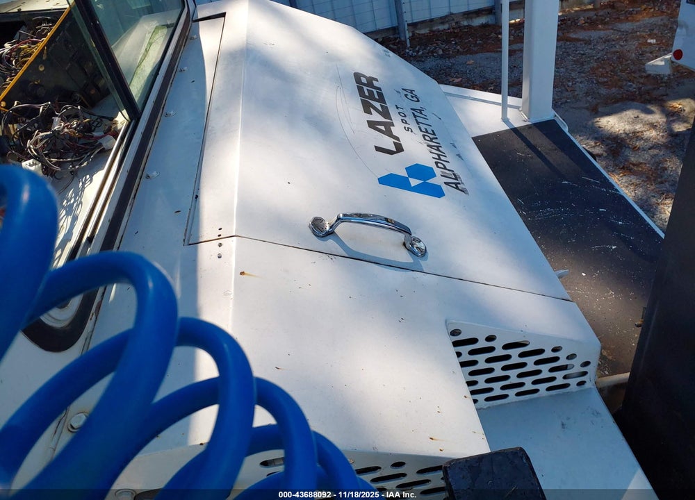 2004 CAPACITY OF TEXAS TJ5000 VIN: 4LMBB21104L014344