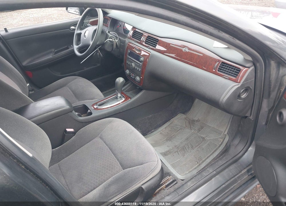 2010 CHEVROLET IMPALA LS VIN: 2G1WA5EN6A1155823