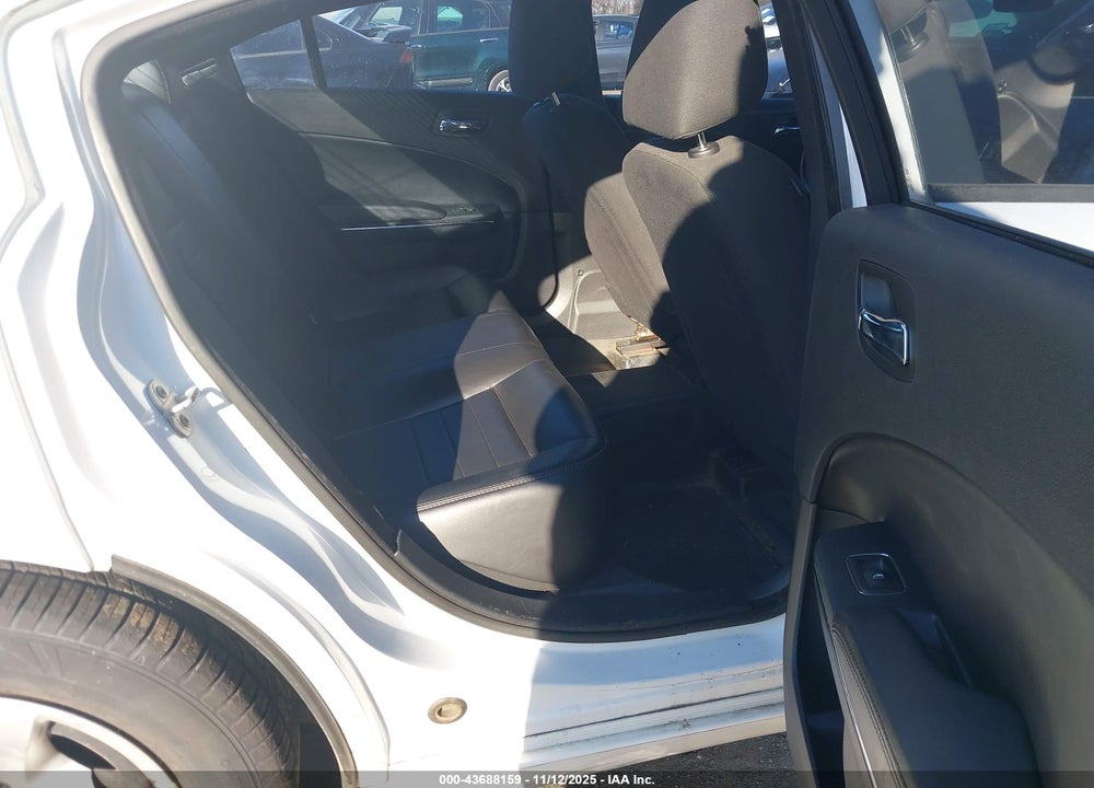 2014 DODGE CHARGER POLICE VIN: 2C3CDXAT2EH350711