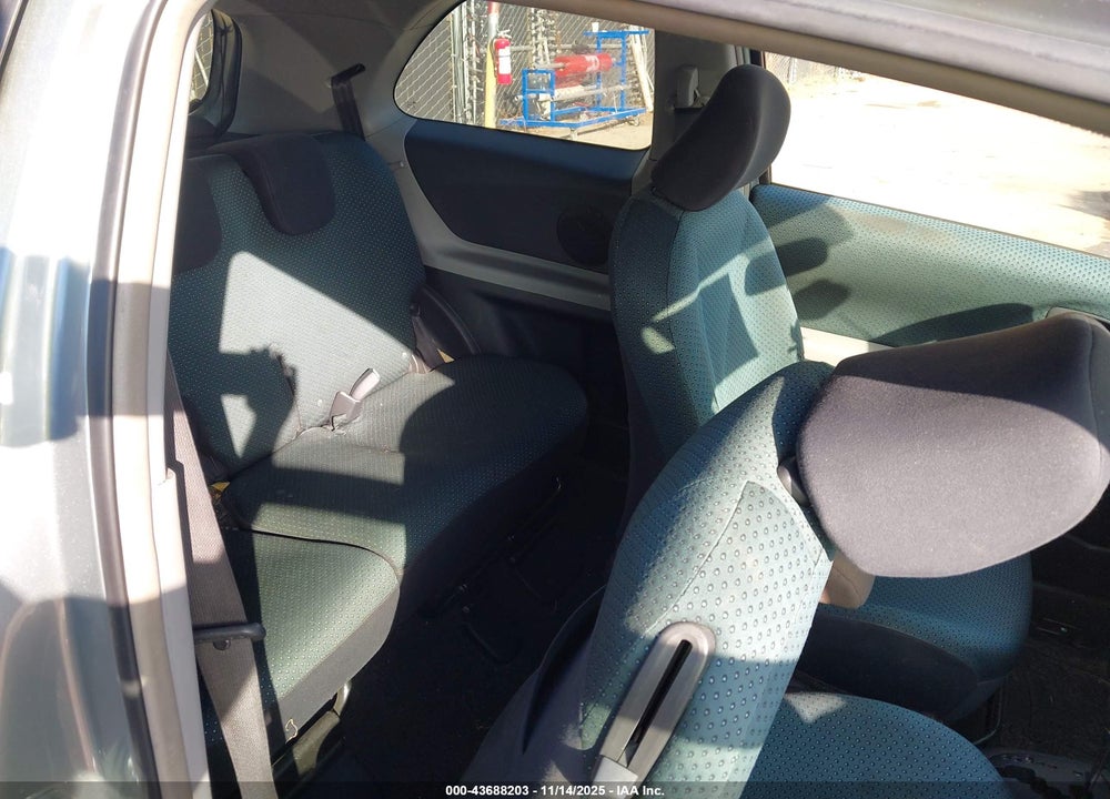 2008 TOYOTA YARIS VIN: JTDJT923085148106