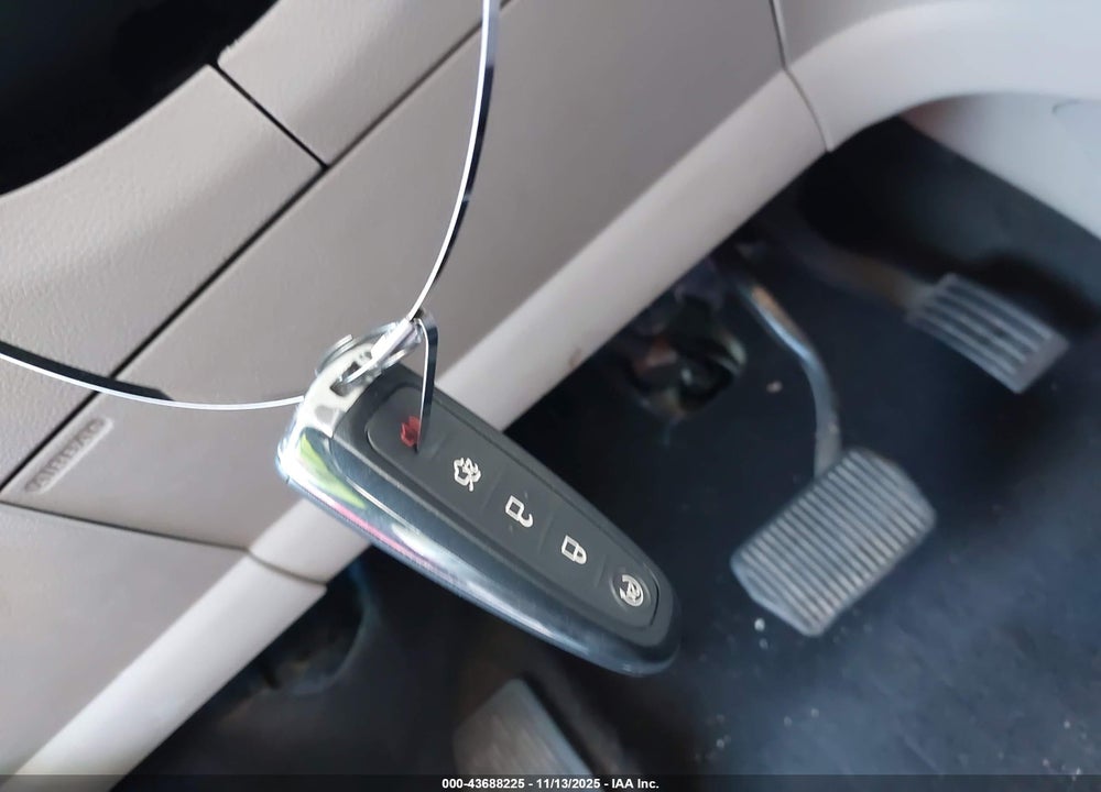 2017 FORD ESCAPE TITANIUM VIN: 1FMCU0J94HUA64850