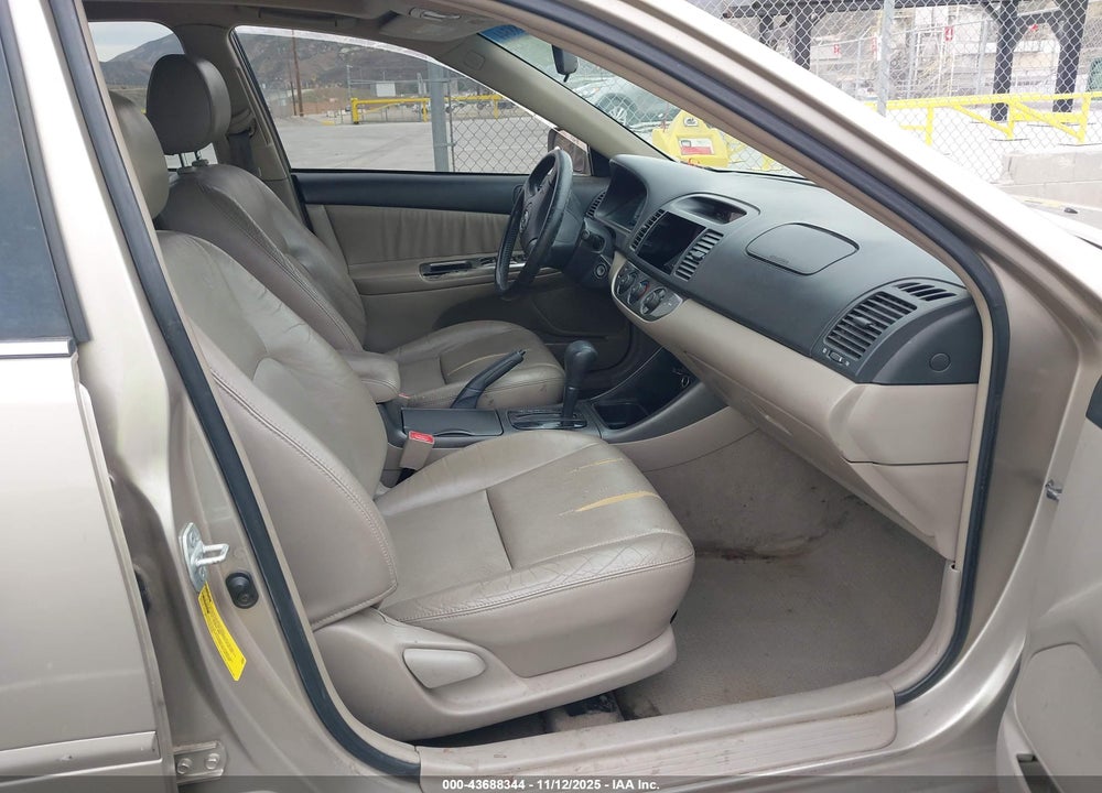 2002 TOYOTA CAMRY SE V6 VIN: 4T1BF30K12U506762