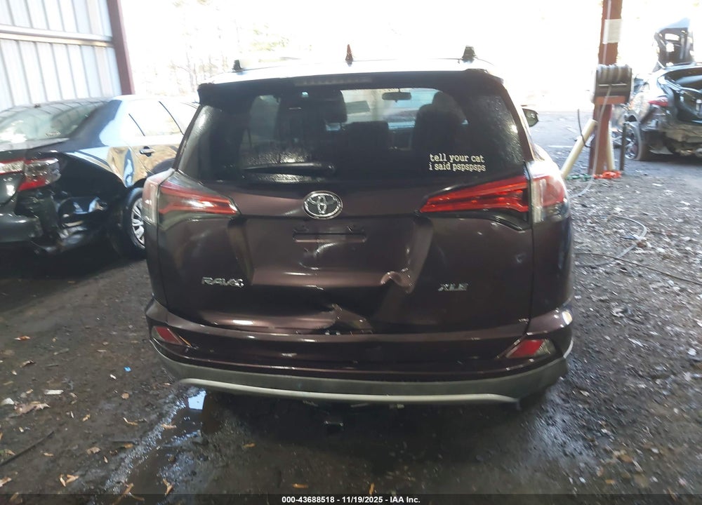 2016 TOYOTA RAV4 XLE VIN: 2T3WFREV0GW284897