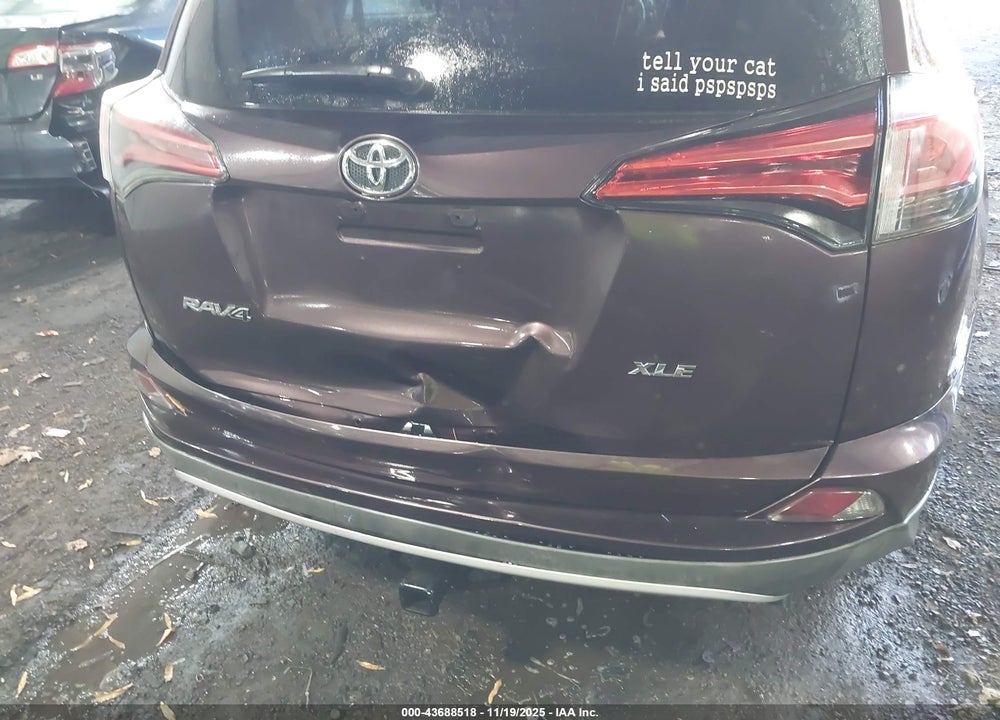2016 TOYOTA RAV4 XLE VIN: 2T3WFREV0GW284897