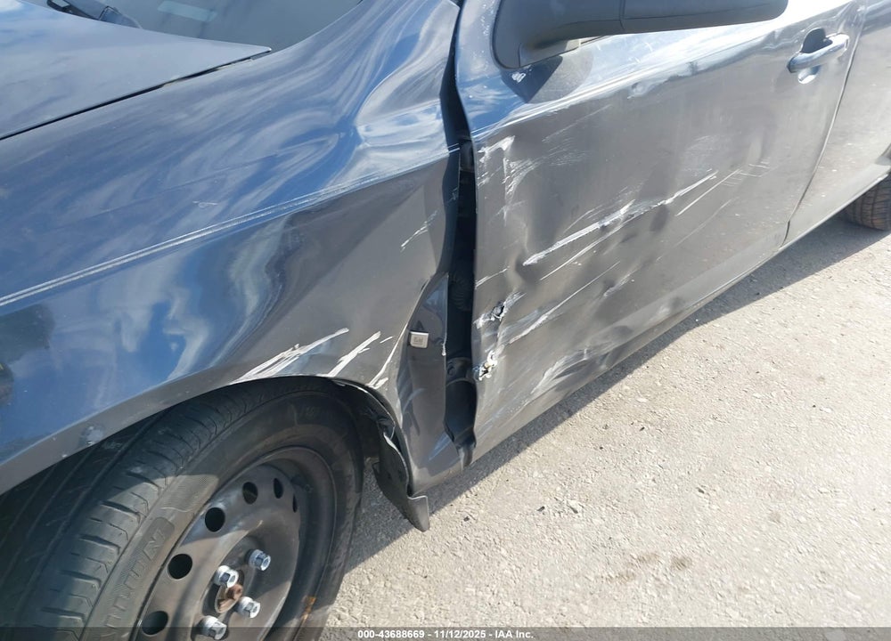 2009 CHEVROLET COBALT LS VIN: 1G1AS58H197149679