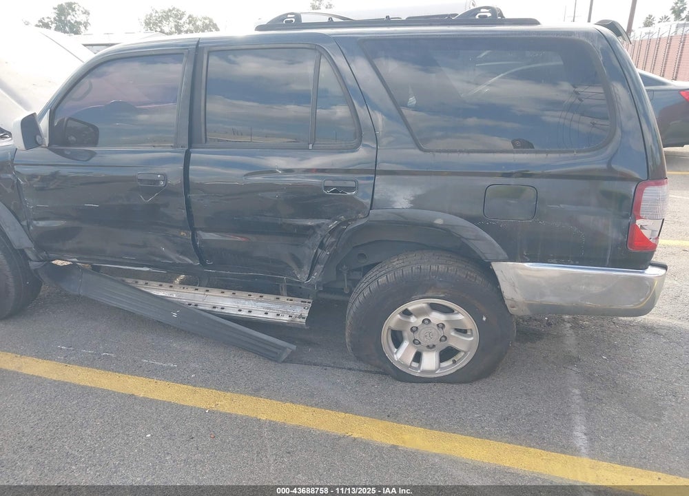 1996 TOYOTA 4RUNNER SR5 VIN: JT3HN86R5T0003705