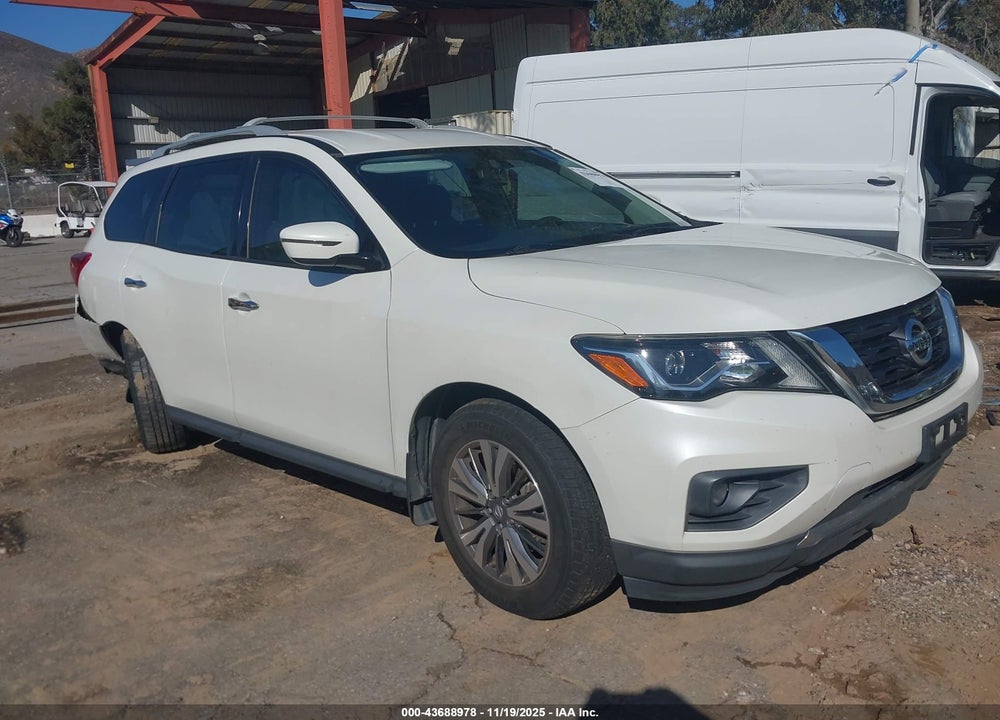 2018 NISSAN PATHFINDER SV VIN: 5N1DR2MN0JC658616