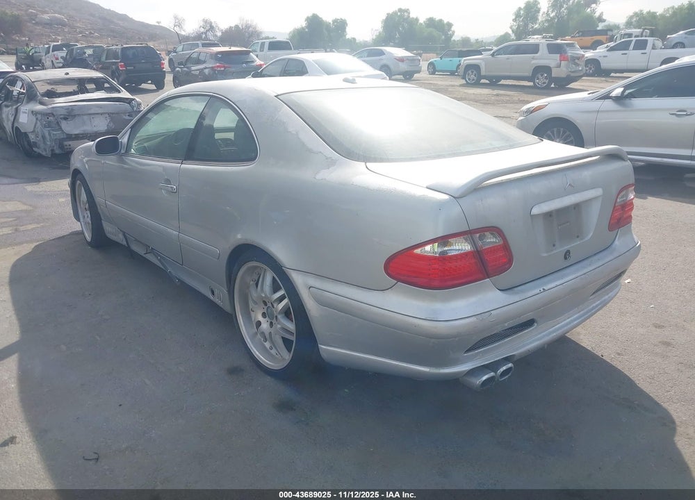 2000 MERCEDES-BENZ CLK 320 VIN: WDBLJ65G7YF157342