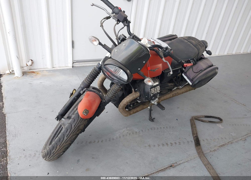 2021 MOTO GUZZI V7 STONE VIN: ZGUKZUA08MM000344