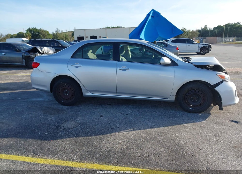 2013 TOYOTA COROLLA LE VIN: JTDBU4EE4DJ114284
