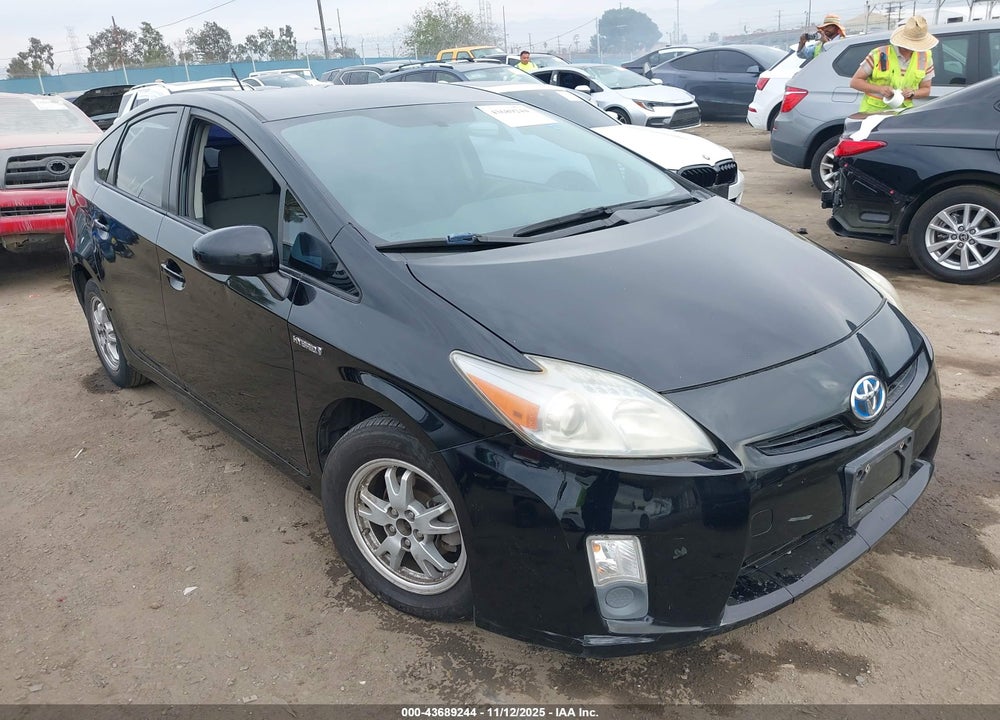 2011 TOYOTA PRIUS TWO VIN: JTDKN3DU5B1365683