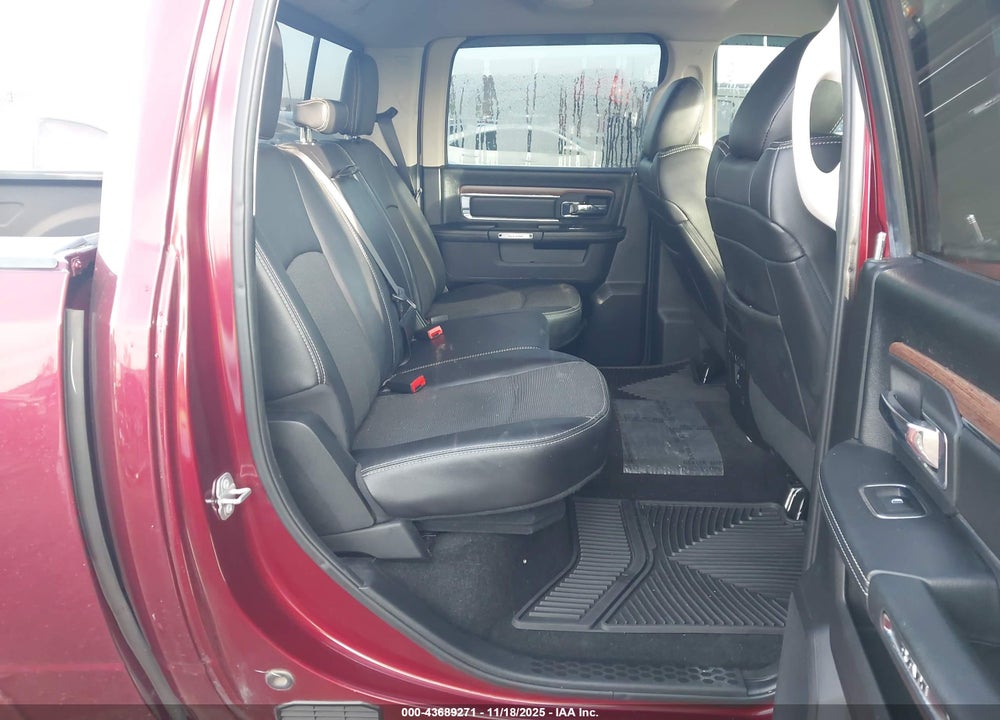 2017 RAM 1500 LAIE  4X4 5'7 BOX VIN: 1C6RR7NT2HS832570