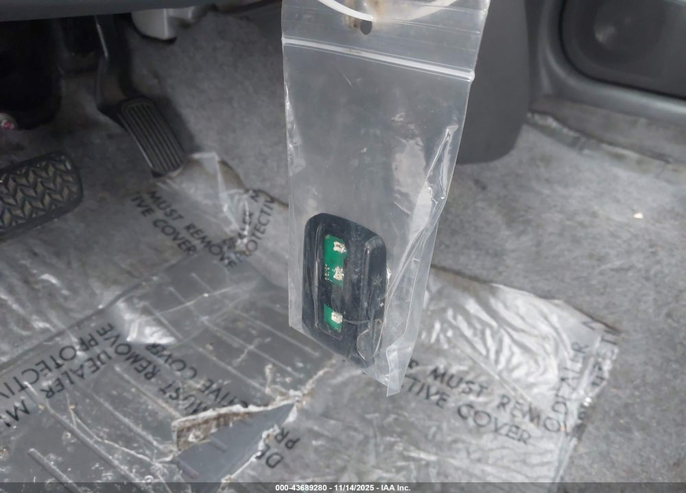 2008 TOYOTA PRIUS VIN: JTDKB20U187771880