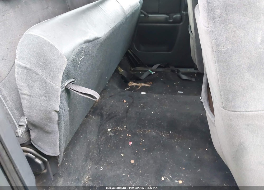 2002 CHEVROLET SILVERADO 1500 LS VIN: 1GCEC19TX2Z133458