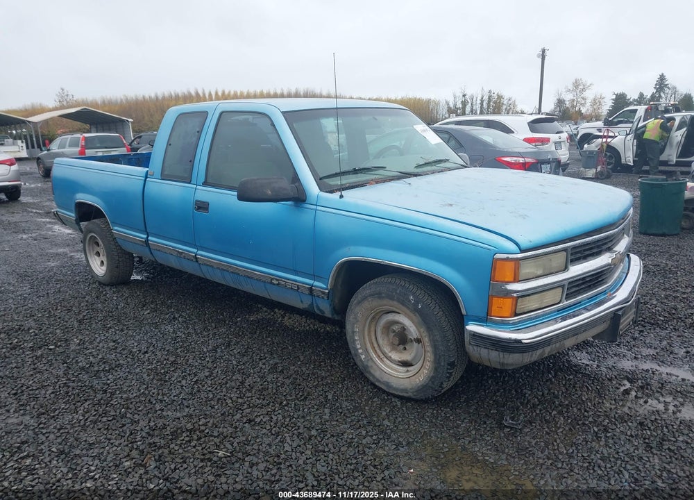 1995 CHEVROLET GMT-400 C1500 VIN: 2GCEC19K3S1138176
