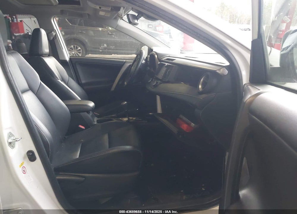 2018 TOYOTA RAV4 HYBRID VIN: JTMDJREV0JD196040