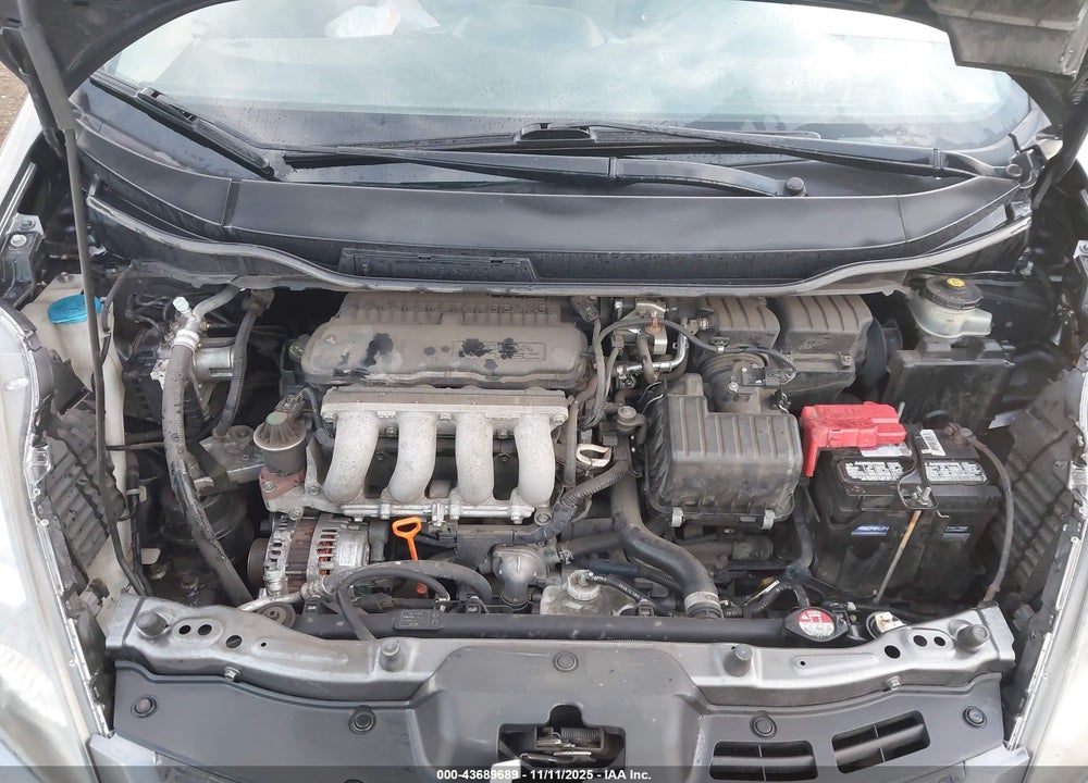 2013 HONDA FIT VIN: JHMGE8H39DC064103