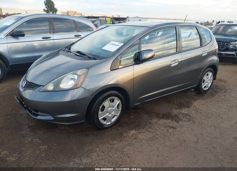 2013 HONDA FIT VIN: JHMGE8H39DC064103