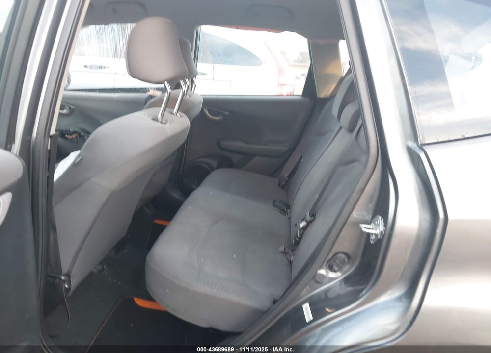 2013 HONDA FIT VIN: JHMGE8H39DC064103