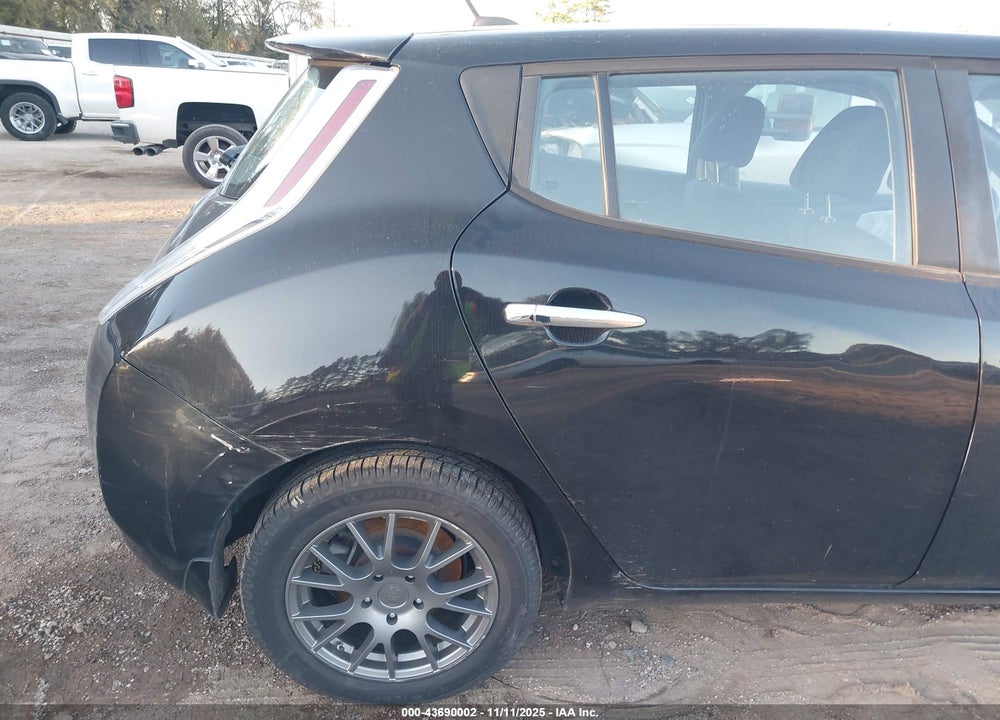 2013 NISSAN LEAF S VIN: 1N4AZ0CP1DC424008