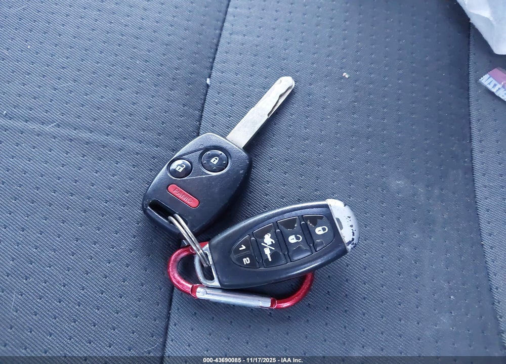 2008 HONDA PILOT VP VIN: 5FNYF18218B041151
