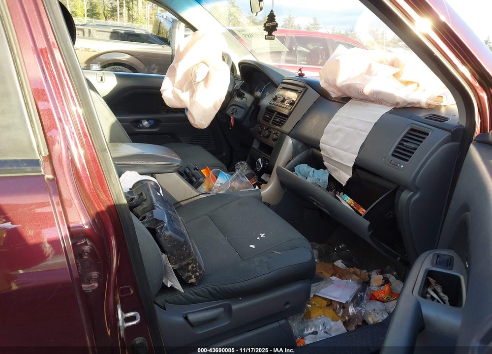 2008 HONDA PILOT VP VIN: 5FNYF18218B041151