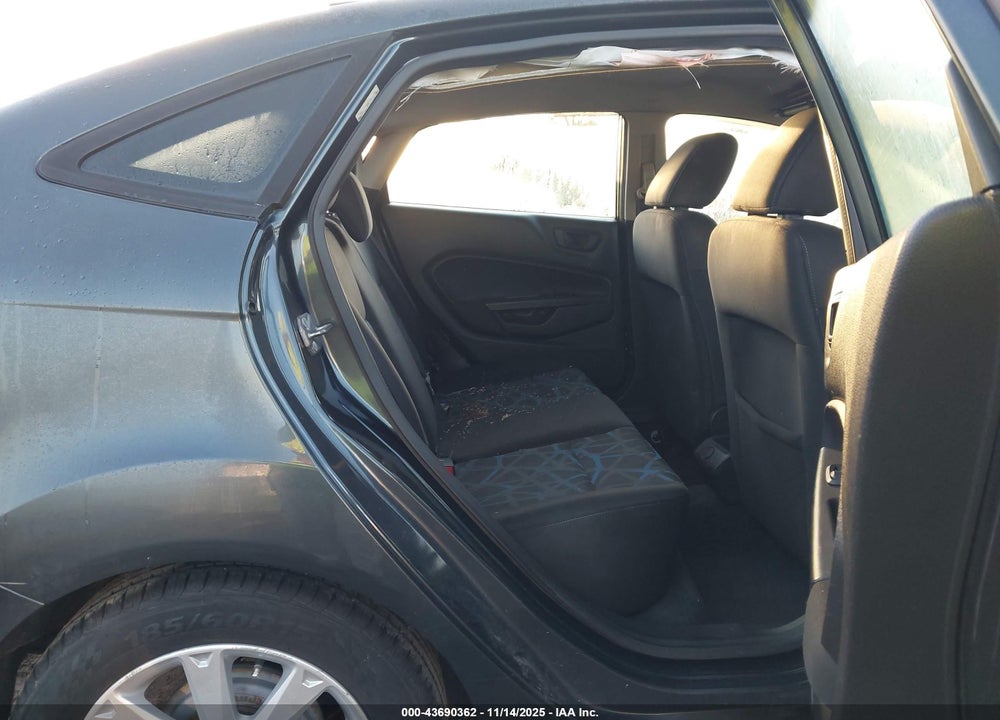 2011 FORD FIESTA VIN: 3FADP4BJ0BM116301