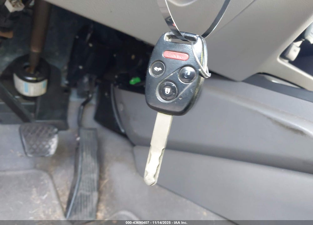2008 HONDA CIVIC EX VIN: 2HGFG11808H557757