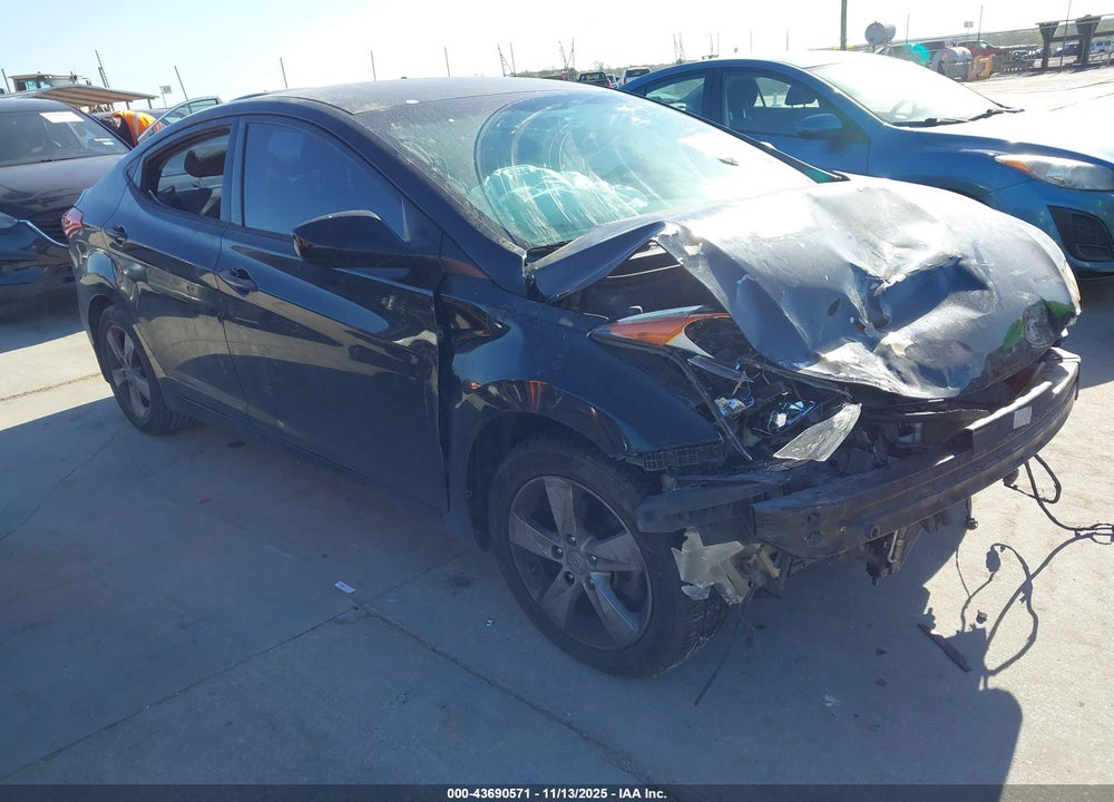 2013 HYUNDAI ELANTRA GLS VIN: KMHDH4AE4DU906013