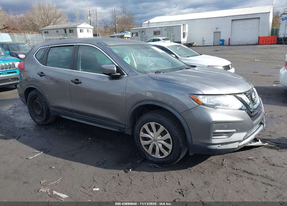 2017 NISSAN ROGUE S VIN: KNMAT2MV9HP555495