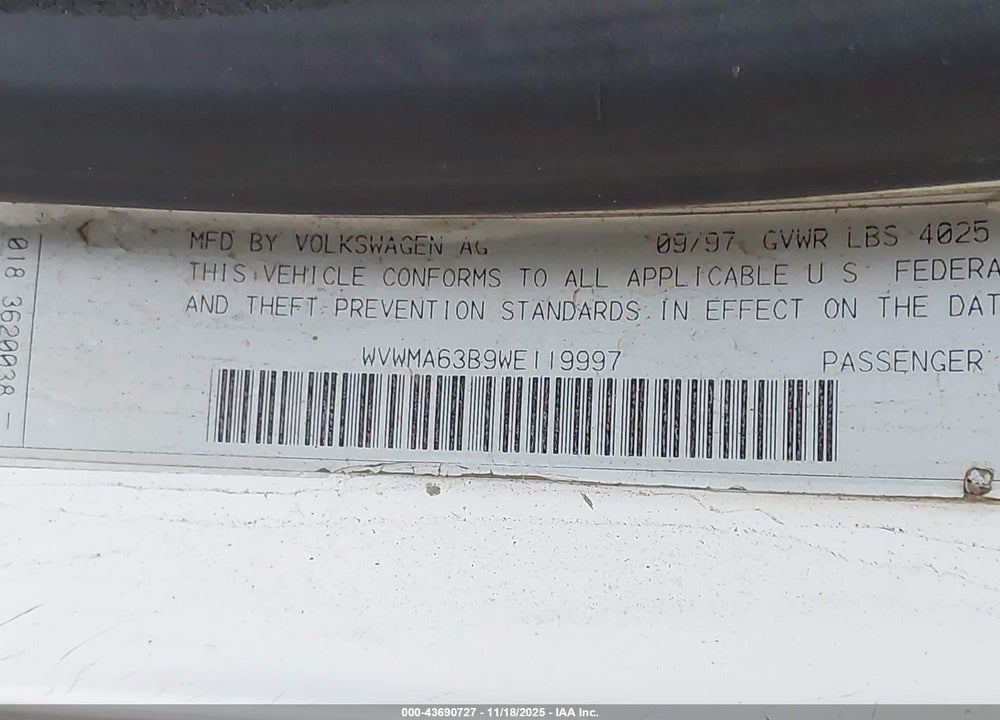 1998 VOLKSWAGEN PASSAT GLS VIN: WVWMA63B9WE119997