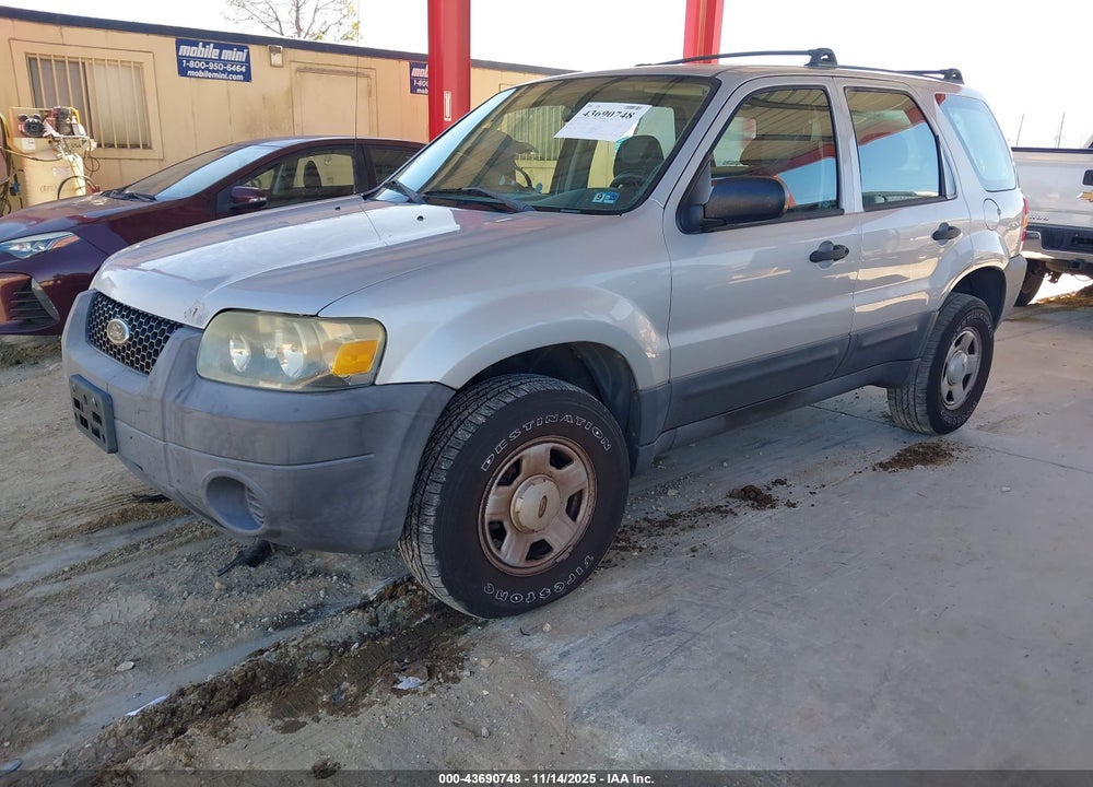 2005 FORD ESCAPE XLS VIN: 1FMYU02Z55KA79000