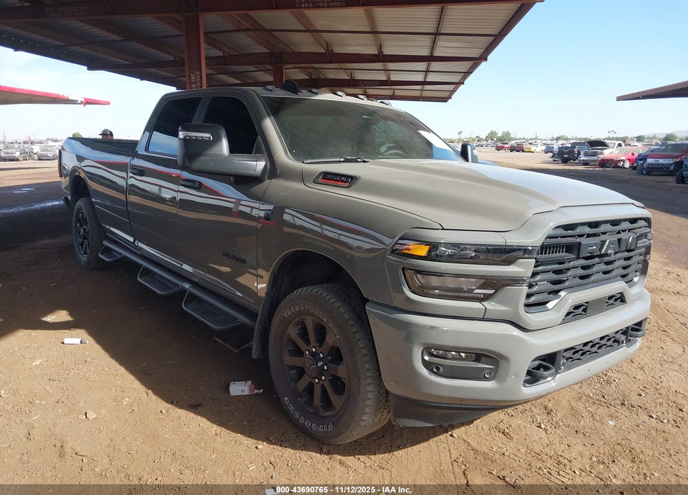 2025 RAM 3500 BIG HORN  4X4 8' BOX VIN: 3C63R3HL4SG582869