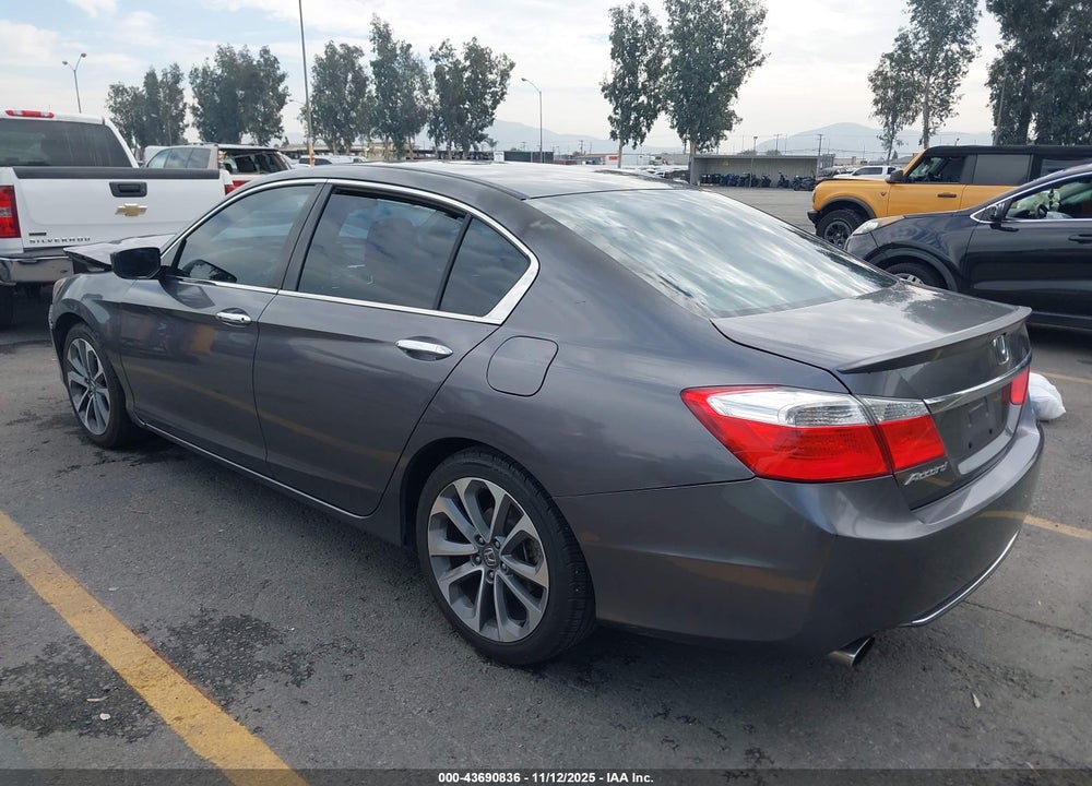 2015 HONDA ACCORD SPORT VIN: 1HGCR2F57FA192412