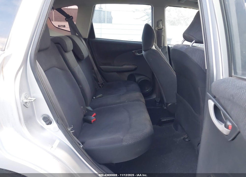 2013 HONDA FIT SPORT VIN: JHMGE8H58DC016254
