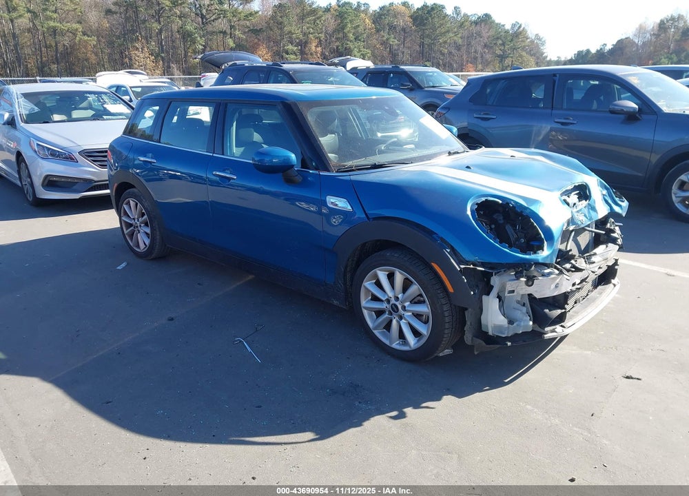 2022 MINI CLUBMAN COOPER S VIN: WMWLV7C04N2R36201