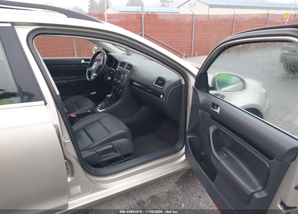 2013 VOLKSWAGEN JETTA SPORTWAGEN 2.0L TDI VIN: 3VWPL7AJXDM673013