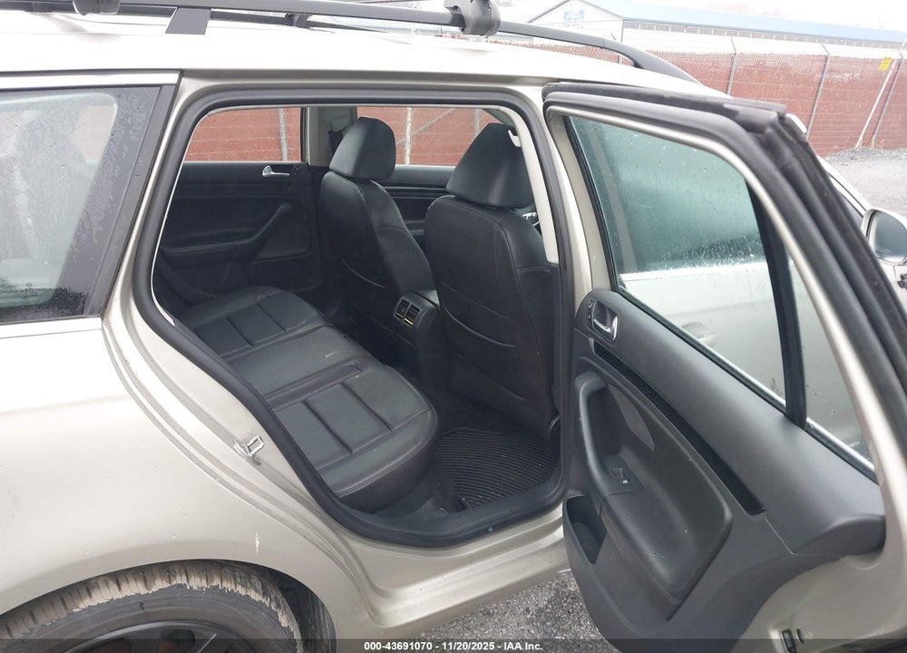 2013 VOLKSWAGEN JETTA SPORTWAGEN 2.0L TDI VIN: 3VWPL7AJXDM673013