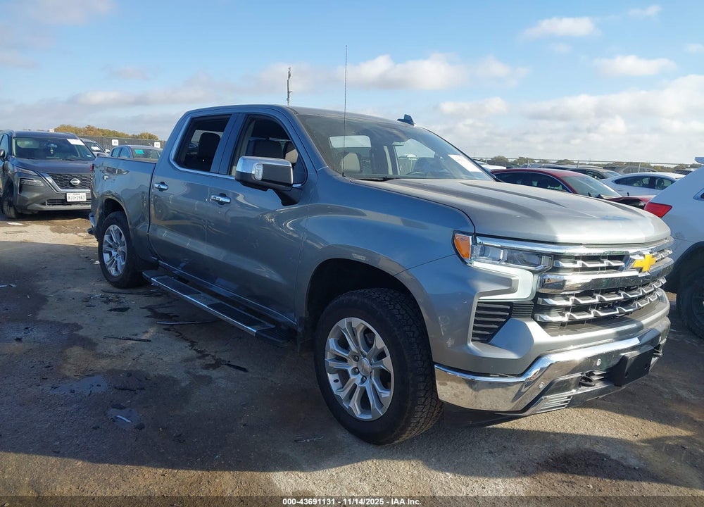 2024 CHEVROLET SILVERADO 1500 4WD  SHORT BED LTZ VIN: 3GCUDGEL0RG185256