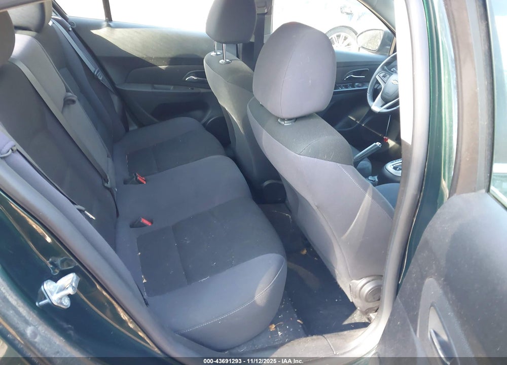 2014 CHEVROLET CRUZE 1LT AUTO VIN: 1G1PC5SB5E7185574