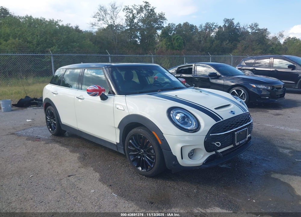 2021 MINI CLUBMAN COOPER S VIN: WMWLV7C07M2N54047