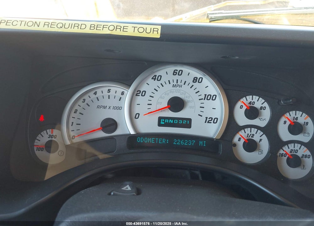 2003 HUMMER H2 VIN: 5GRGN23U73H104399