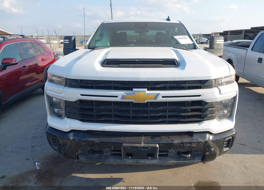 2025 CHEVROLET SILVERADO 2500HD 4WD  STANDARD BED CUSTOM VIN: 1GC4KME75SF366433