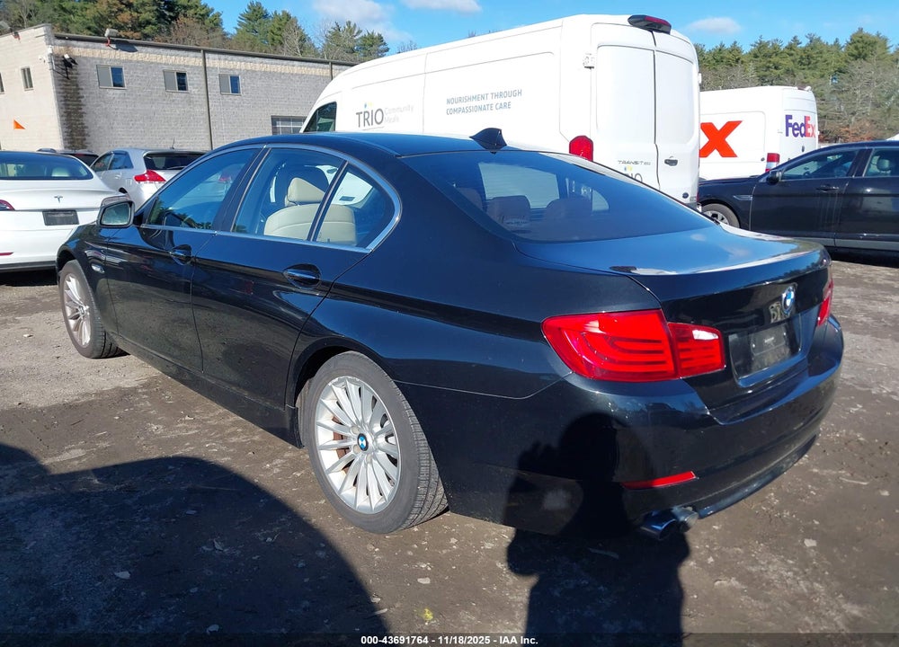 2011 BMW 528I VIN: WBAFR1C5XBC751408