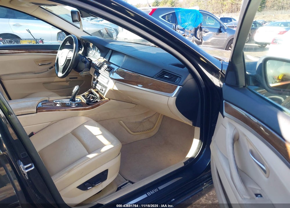 2011 BMW 528I VIN: WBAFR1C5XBC751408
