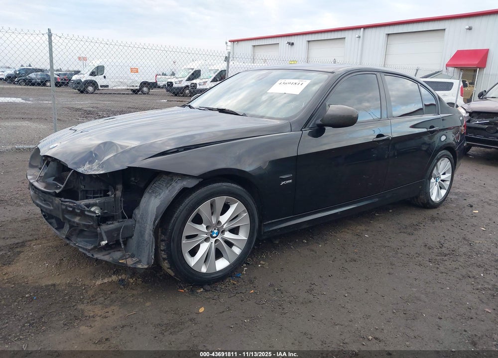2011 BMW 328I XDRIVE VIN: WBAPK5C54BF121821