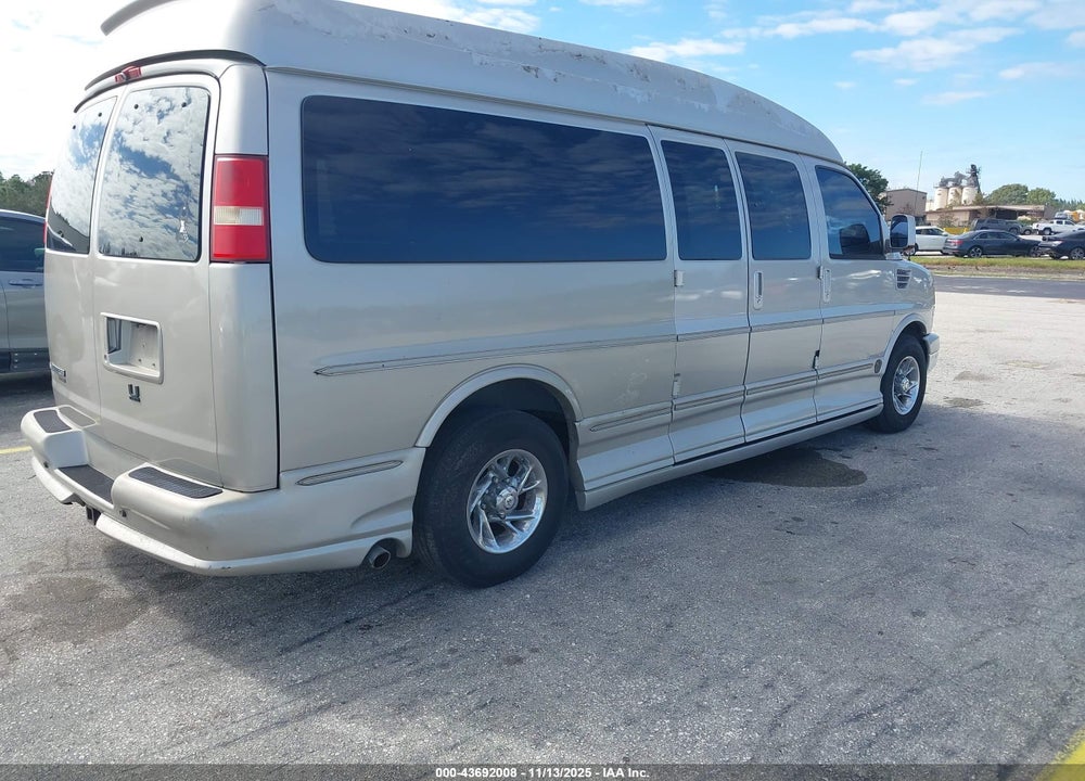 2008 CHEVROLET EXPRESS UPFITTER VIN: 1GBGG29K881216764