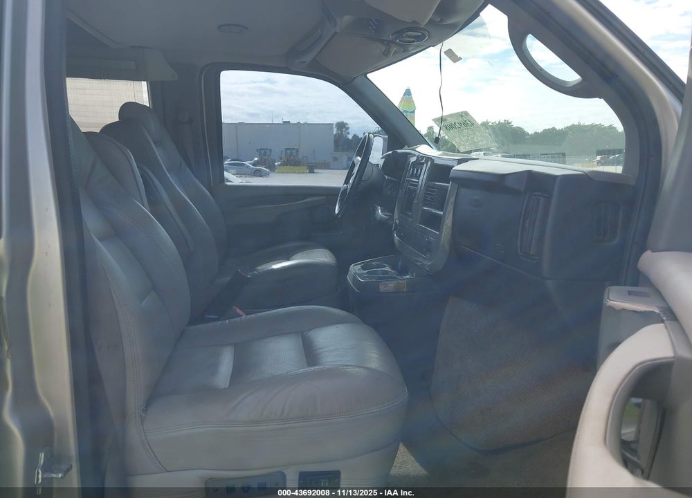 2008 CHEVROLET EXPRESS UPFITTER VIN: 1GBGG29K881216764