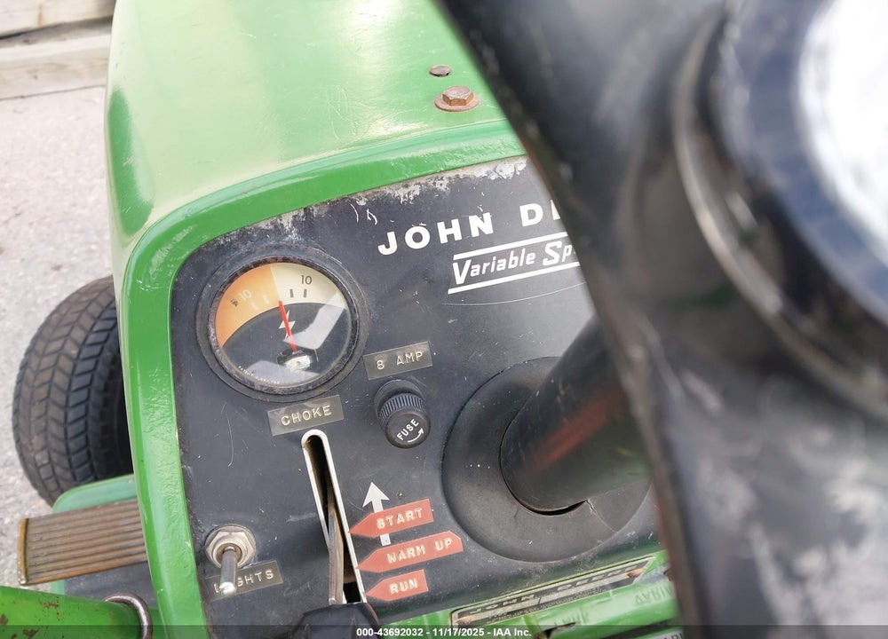 1969 JOHN DEERE 100 SERIES VIN: T0641134533M